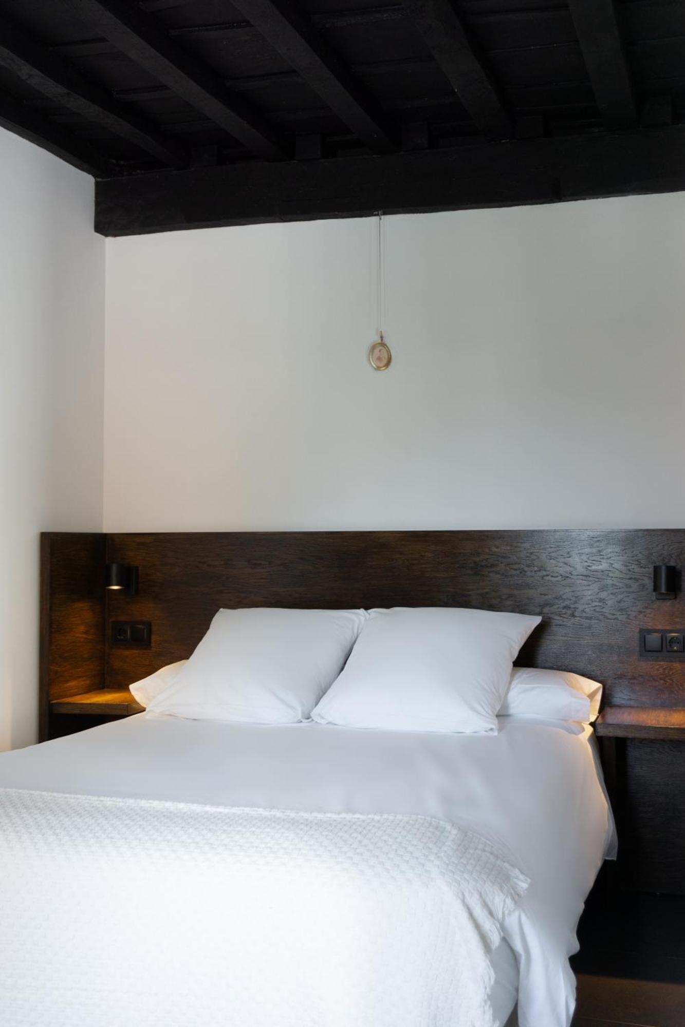 La Antigua Fonda Relator Apartment Hervas Exterior photo